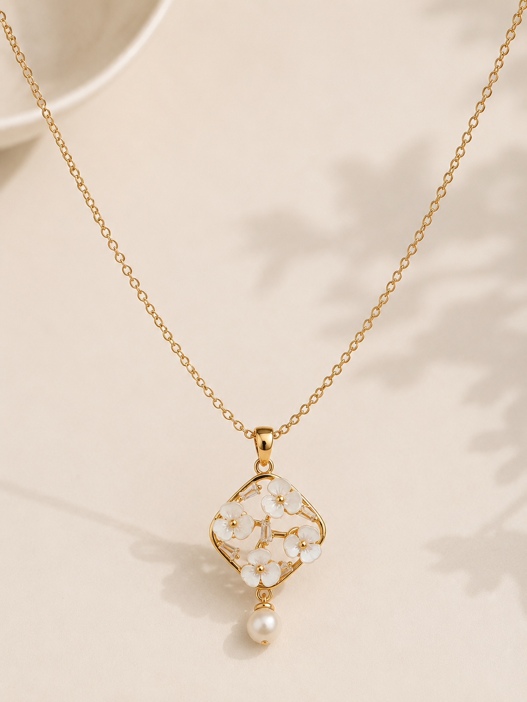 Colar Pearl Blossom